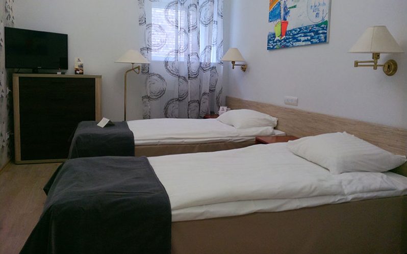 Twin room with two single beds